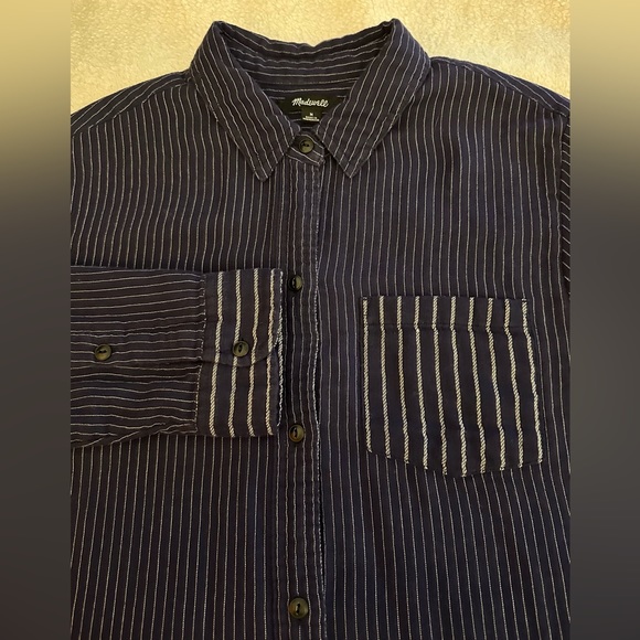 MADEWELL Long Sleeve Hi-Lo Button Up Casual Shirt. Women’s M. Stripes. Navy Blue - Picture 8 of 11